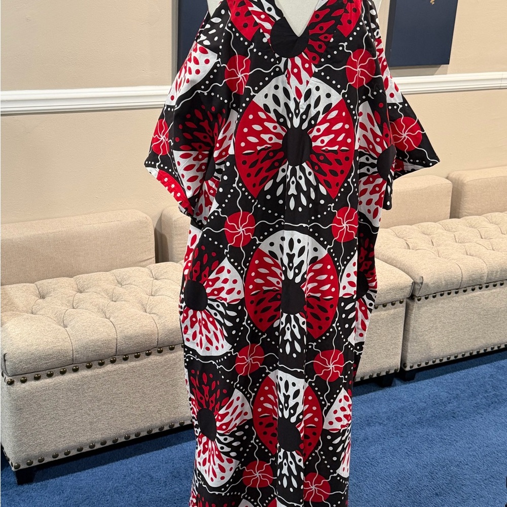 Elegant Black and Red Maxi Dress